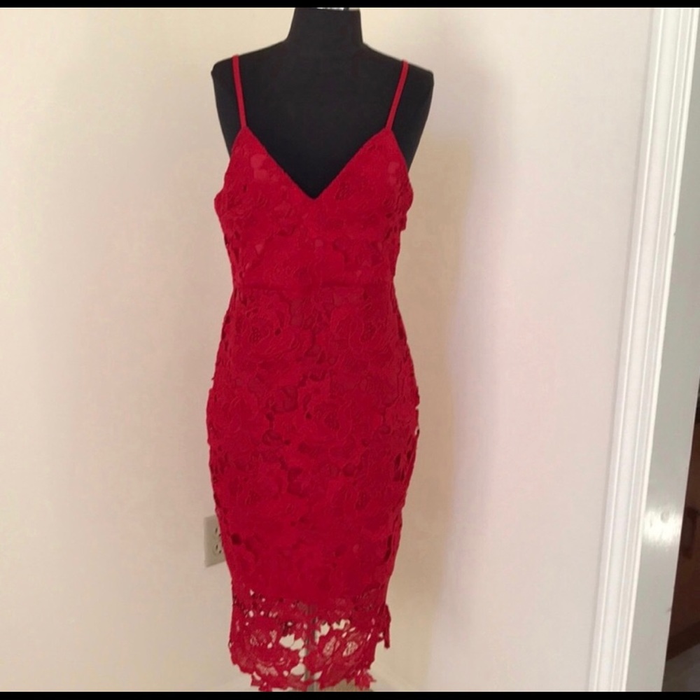 Red lace midi dress ❤️